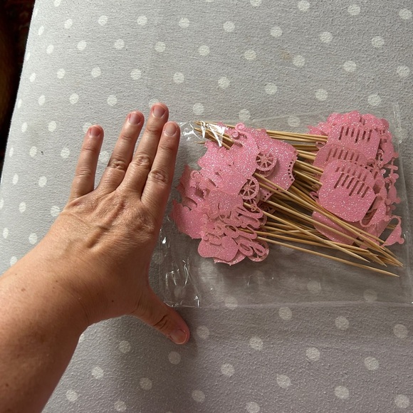 It’s a Girl cupcake toppers NEW - Picture 4 of 7